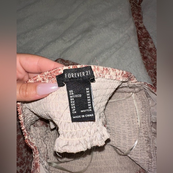 F21 Backless Mini Halter Foral Romper - Picture 3 of 3